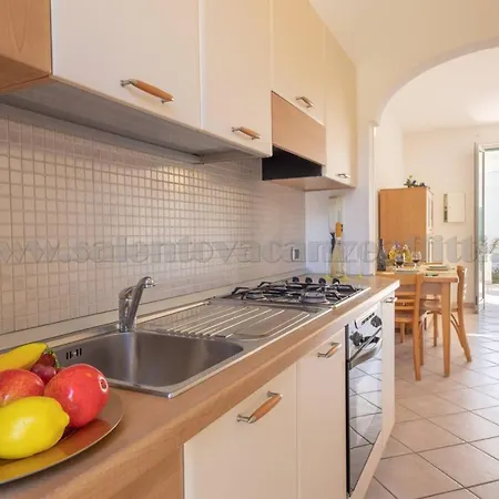 Oasi Sul Mare Fronte Mare Villino 7 Vista Giardino * トッレ・スーダ