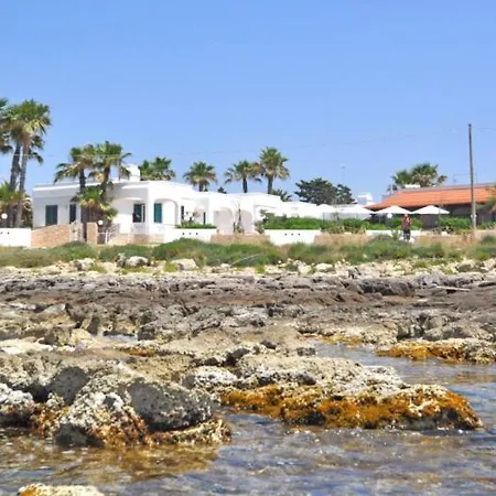 Oasi Sul Mare Fronte Mare Villino 7 Vista Giardino * トッレ・スーダ