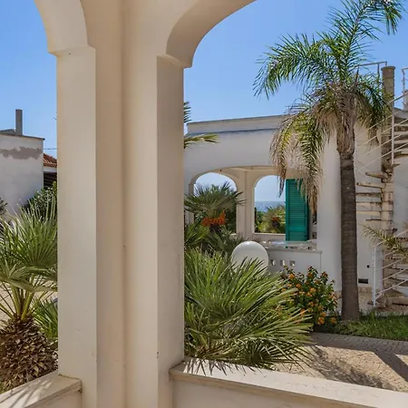 別荘 Oasi Sul Mare Fronte Mare Villino 7 Vista Giardino トッレ・スーダ