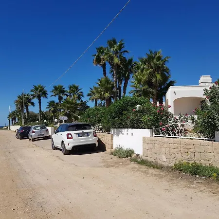 Oasi Sul Mare Fronte Mare Villino 7 Vista Giardino * トッレ・スーダ