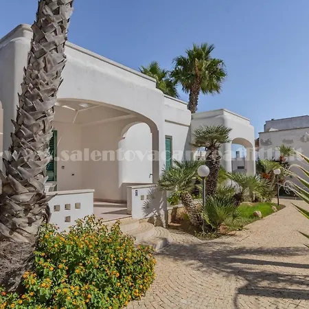Oasi Sul Mare Fronte Mare Villino 7 Vista Giardino 別荘 トッレ・スーダ
